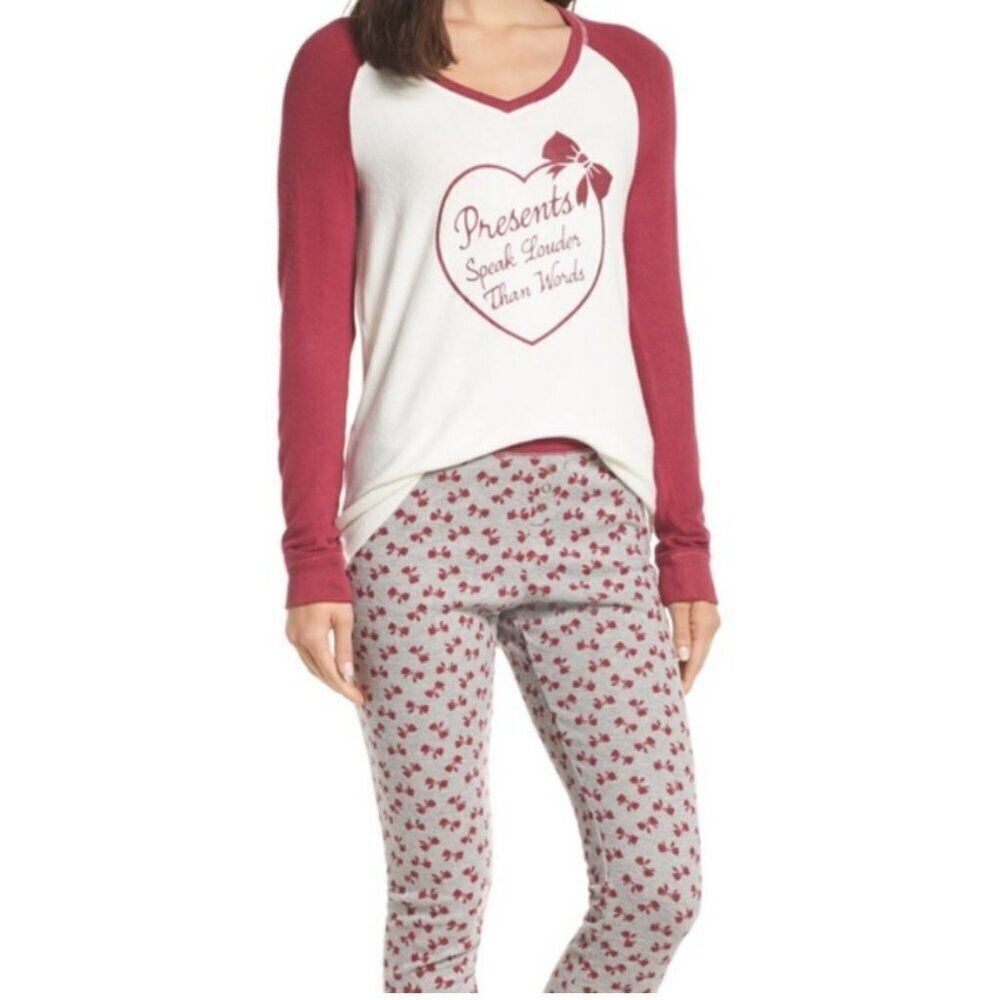3/$50 Make Model Holiday Pajama Set Bow Graphic Raglan Top Joggers M Christmas